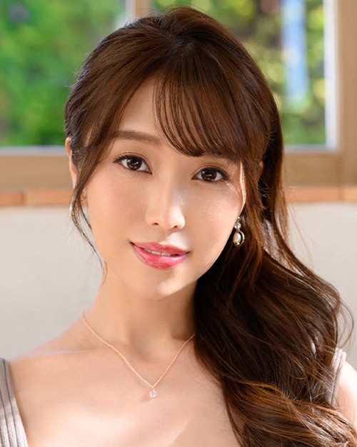 (上羽絢)个人资料照片