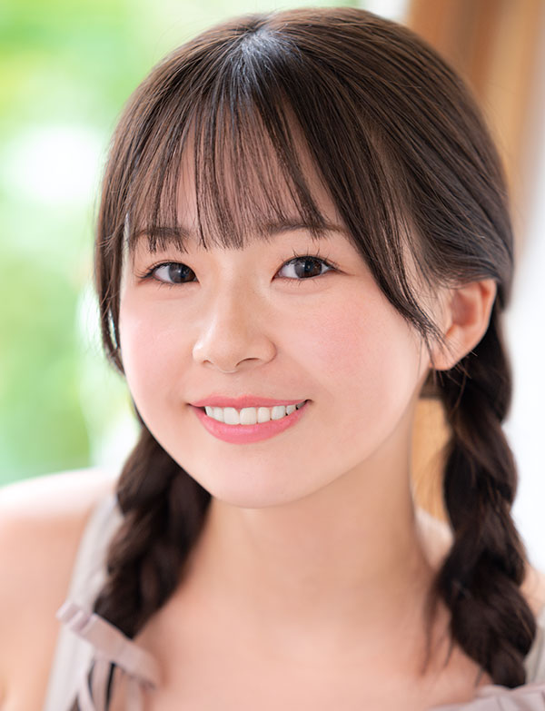 樱庭桃菜(桜庭ももな)个人资料照片